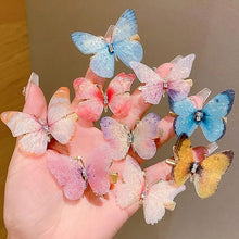 Pack of 6 Butterfly Hairpins card (Random color)