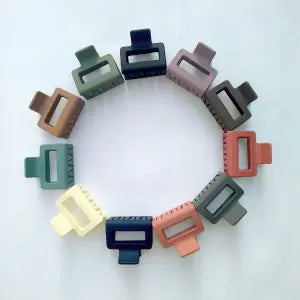 Pack of 6 Square Matte Hair Clips (Random colors)